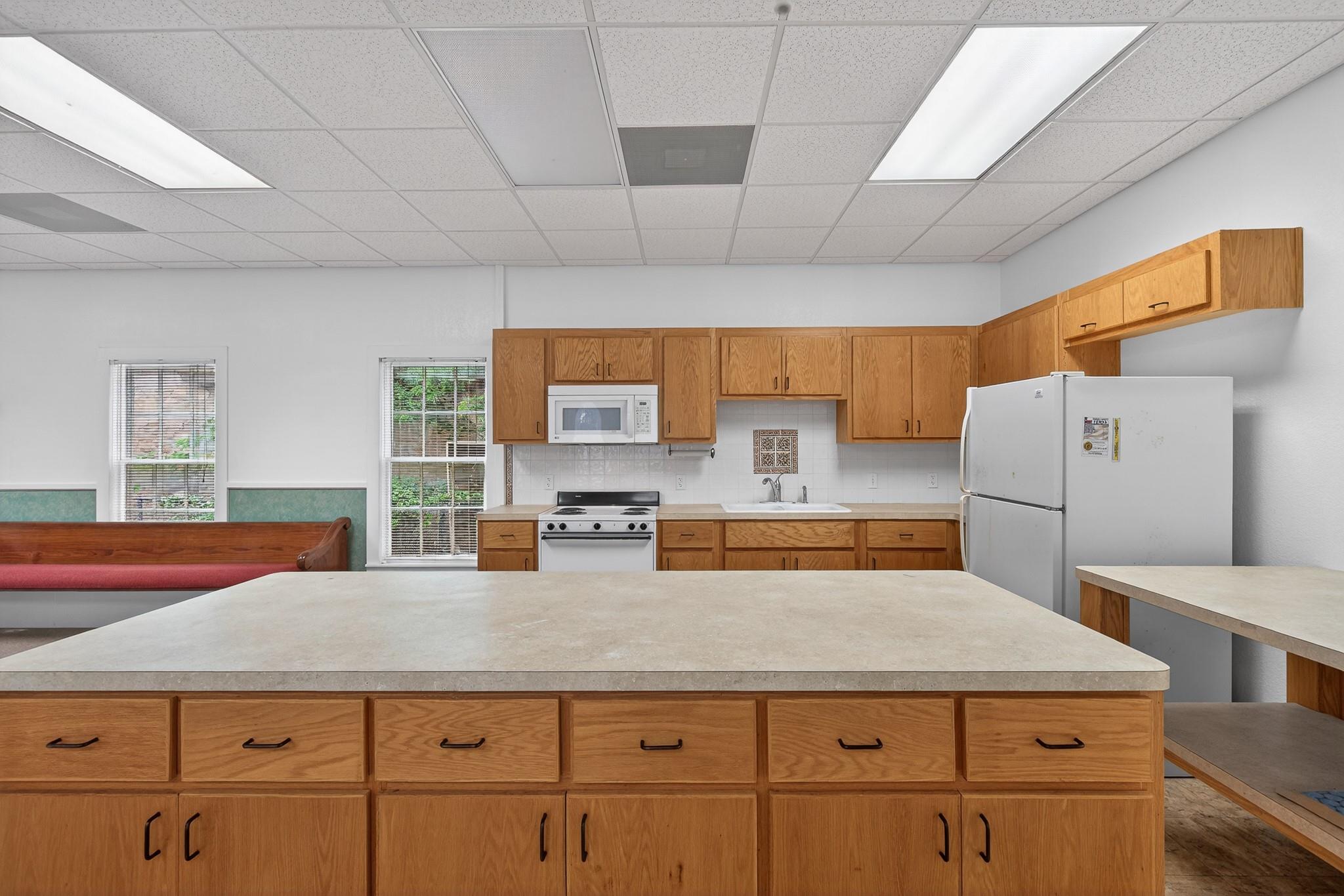 410 N West Bertram TX 78605