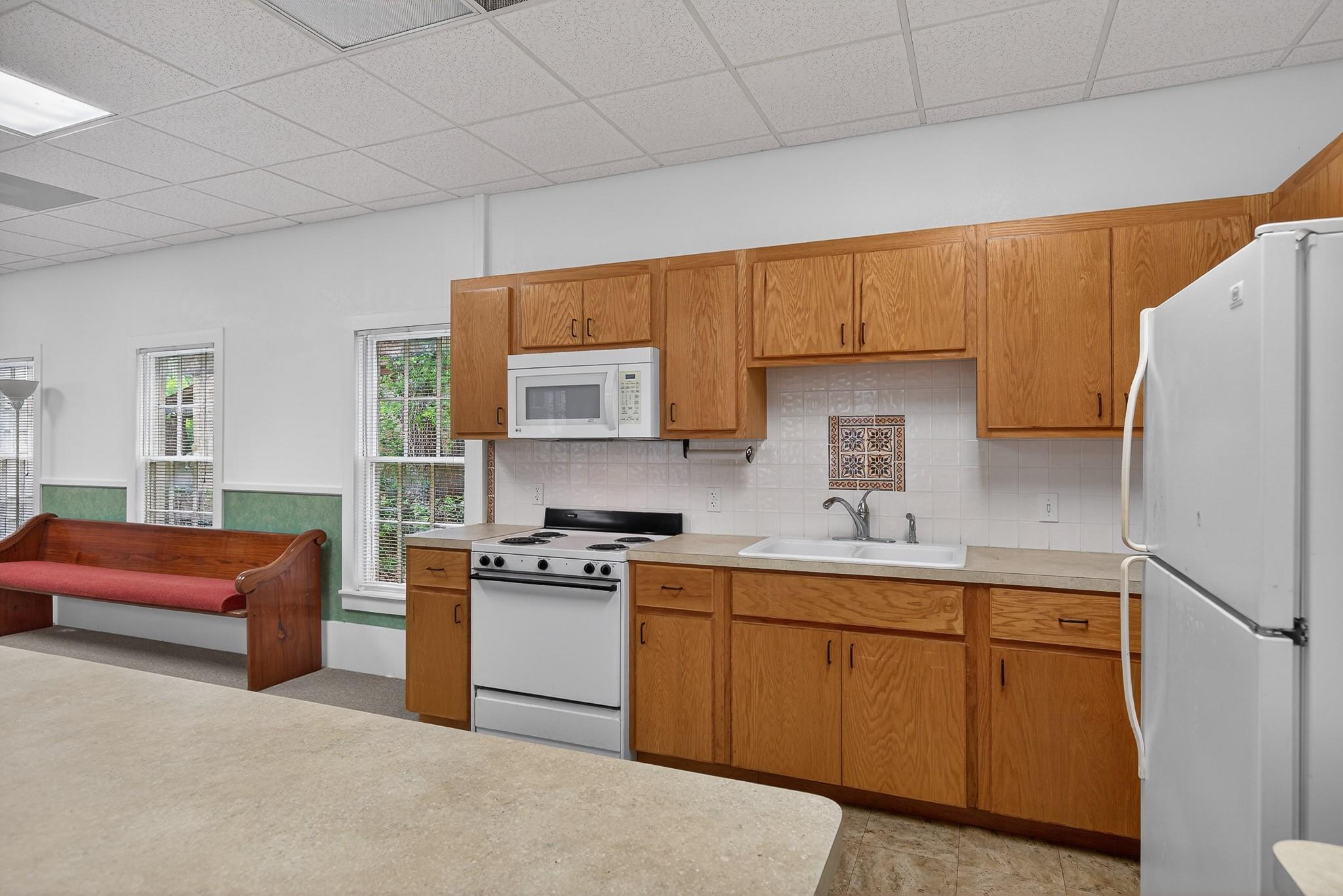 410 N West Bertram TX 78605
