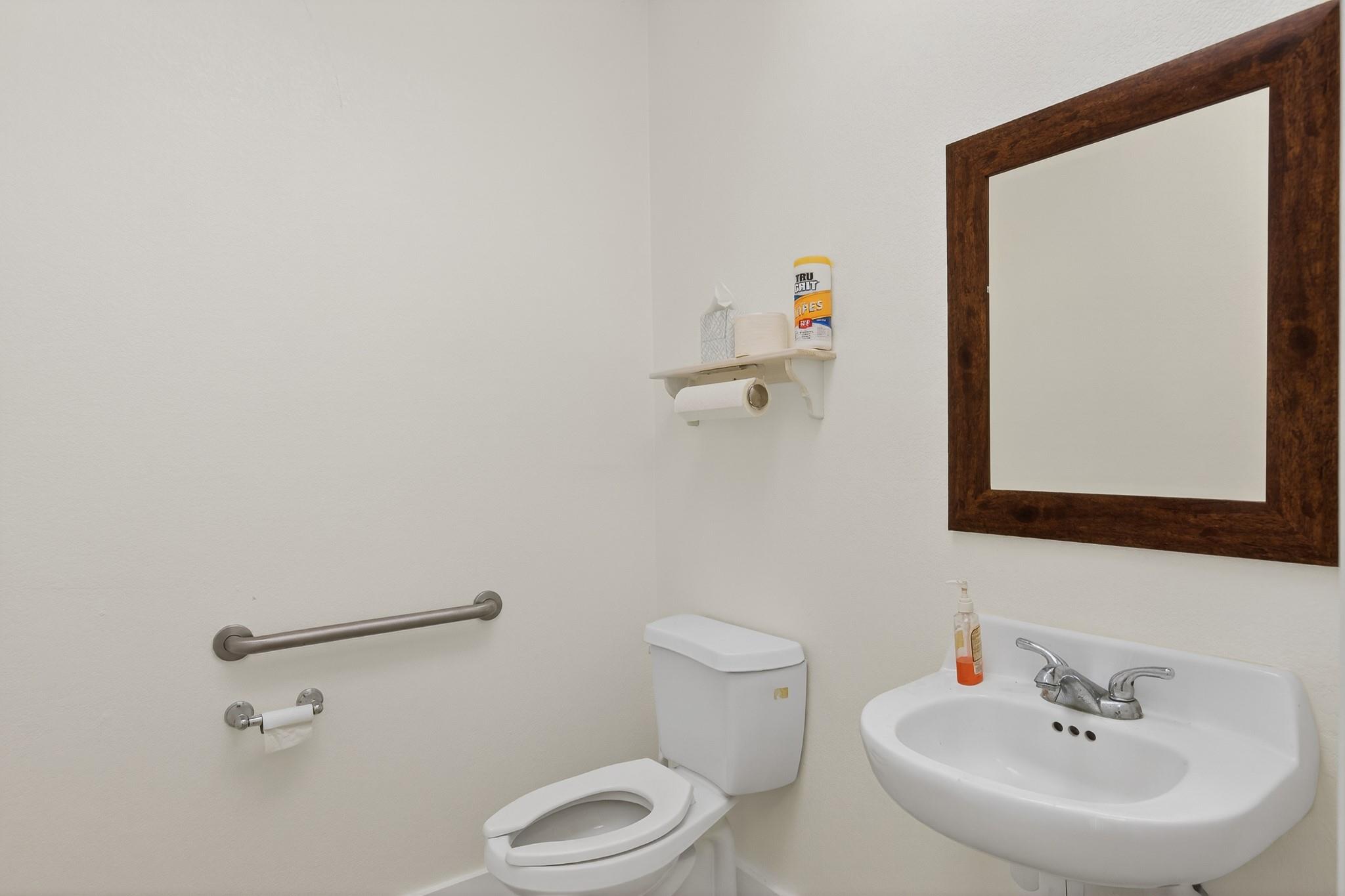 410 N West Bertram TX 78605