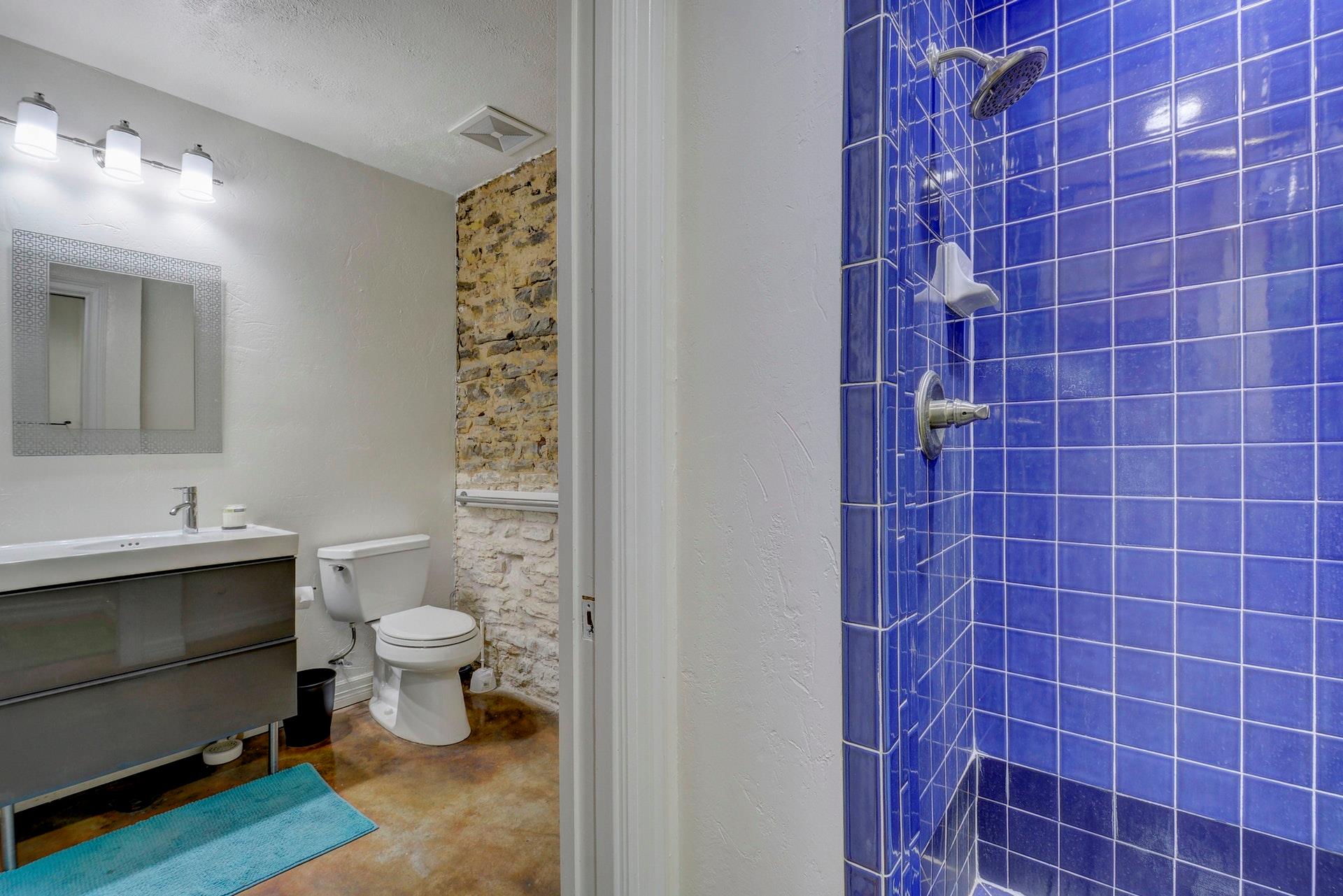 503 Neches Street Austin TX 78701