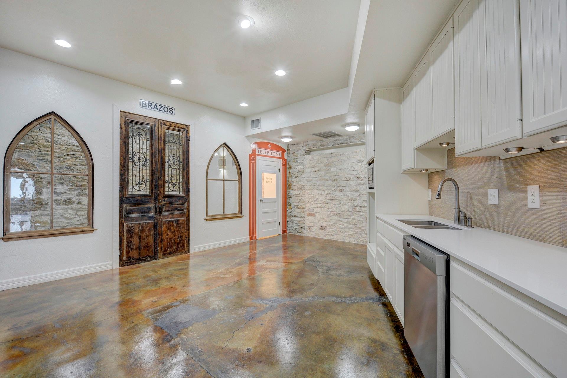 503 Neches Street Austin TX 78701