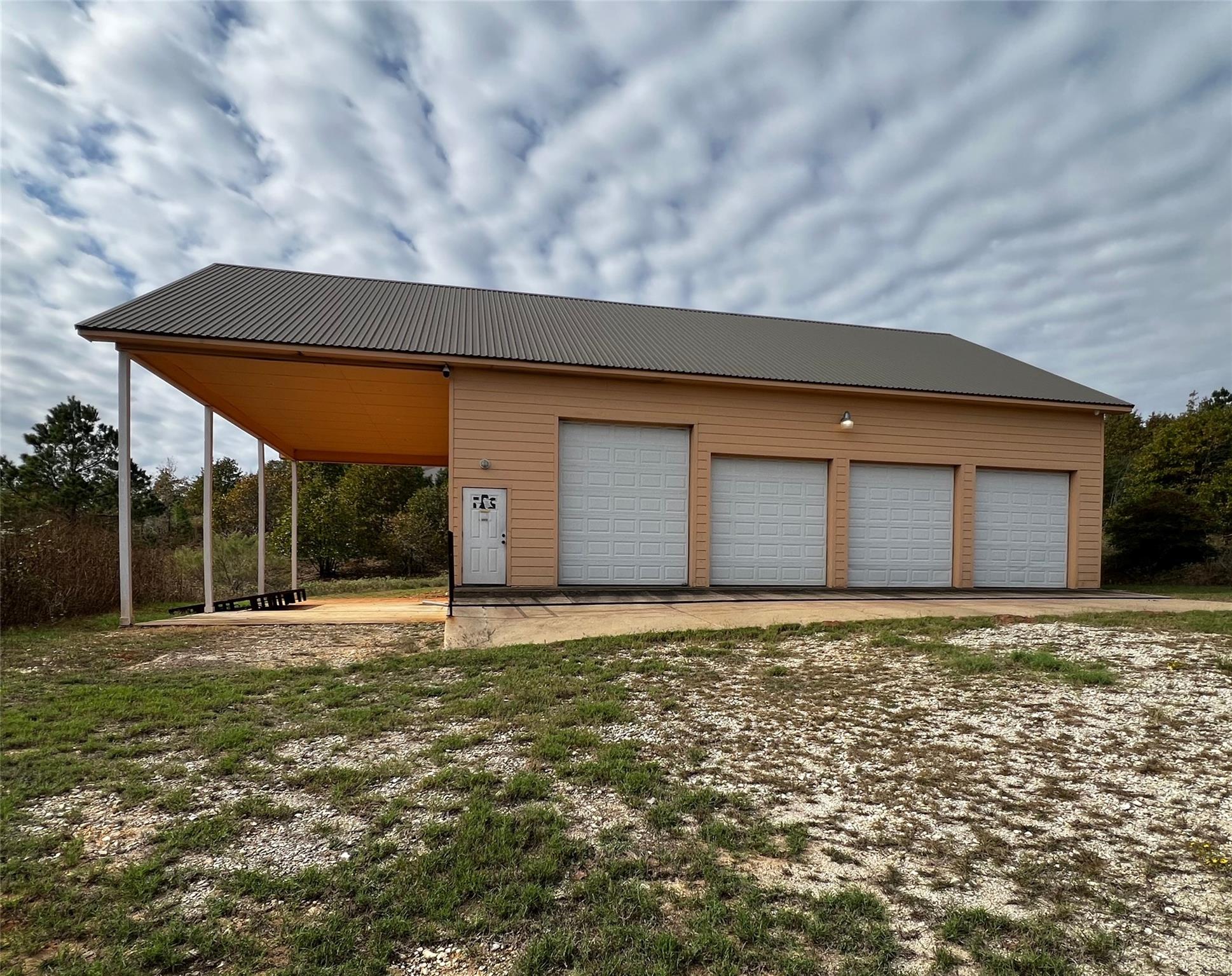 152 Pine Tree Loop Bastrop TX 78602