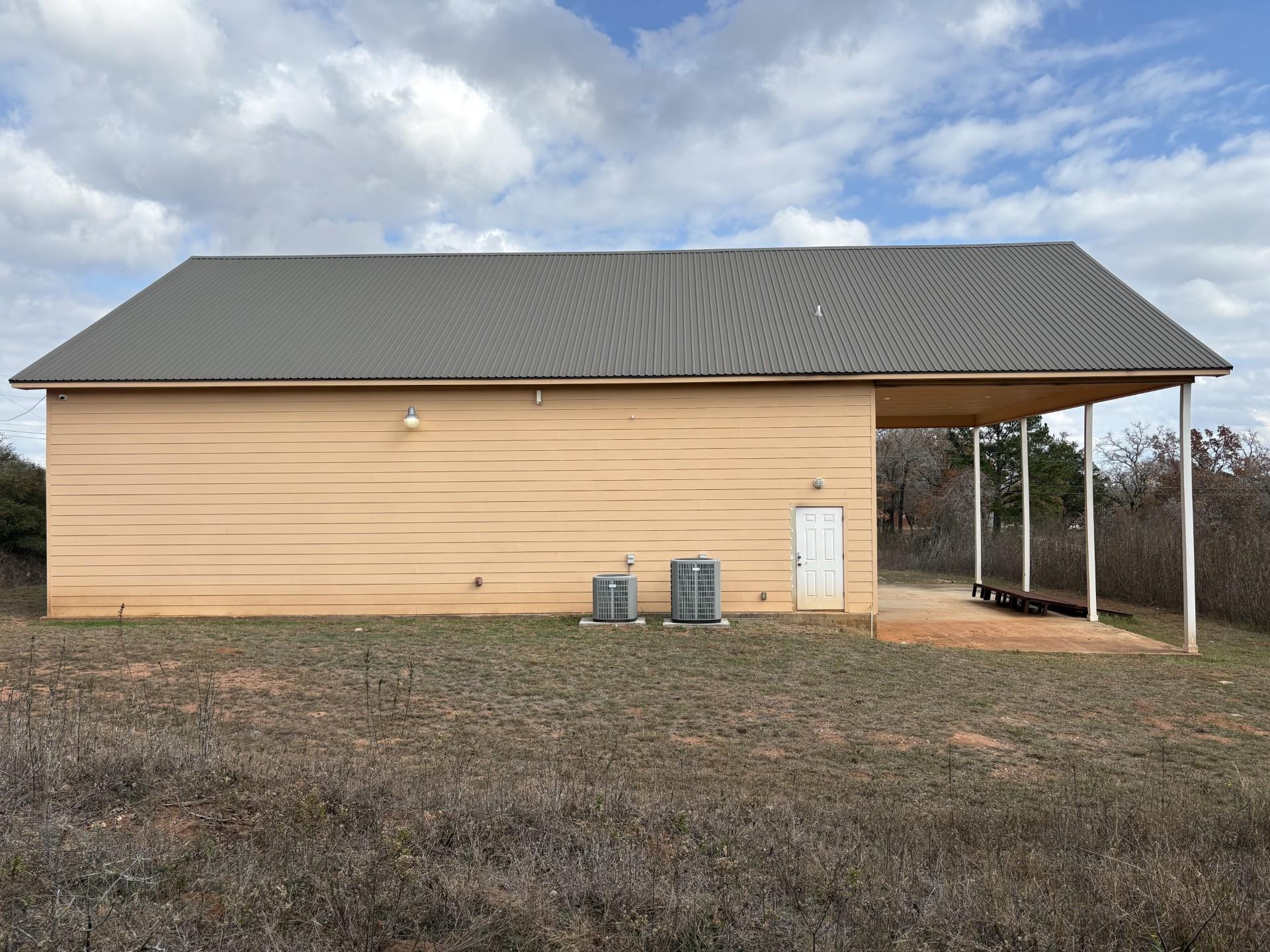 152 Pine Tree Loop Bastrop TX 78602