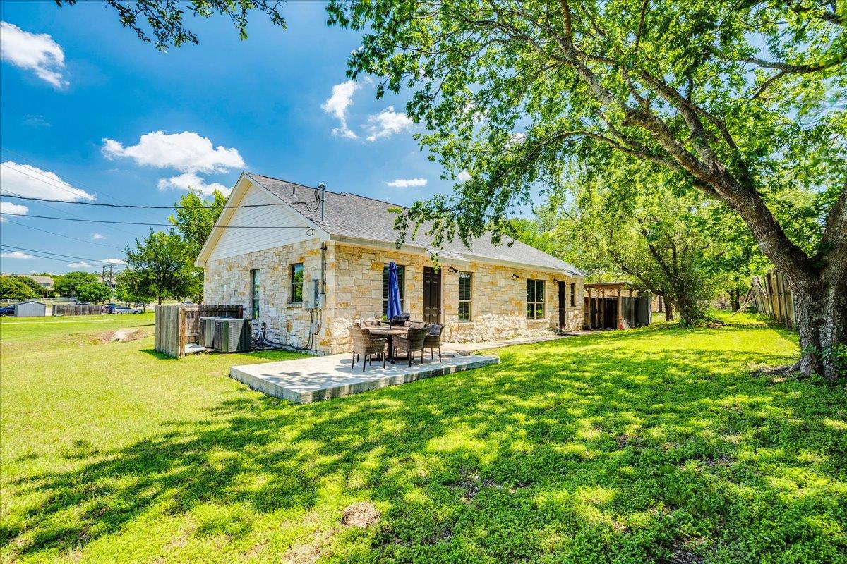 130 Hall Professional Center Kyle TX 78640
