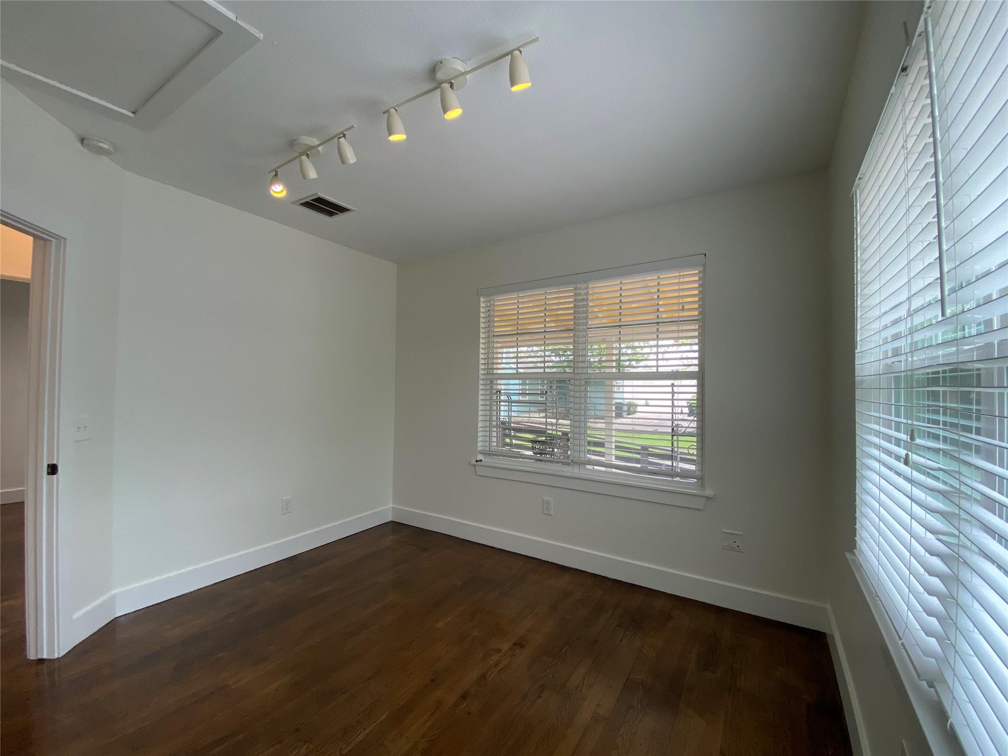 1005 S Rock Street Georgetown TX 78626
