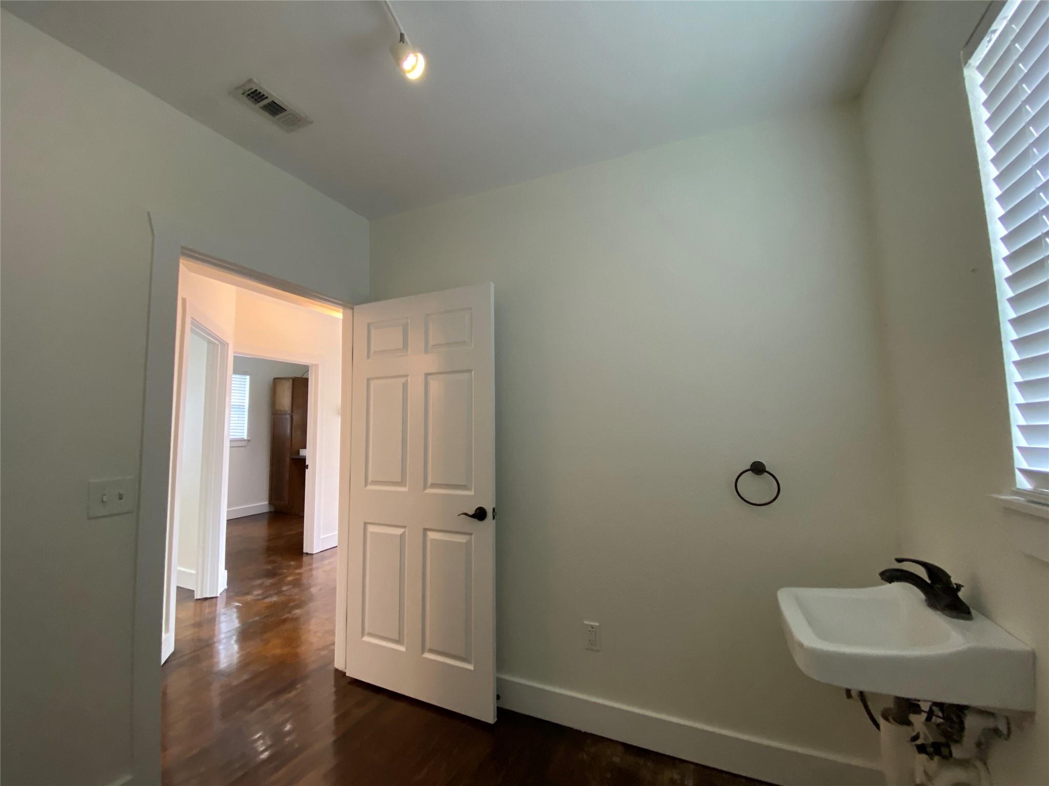 1005 S Rock Street Georgetown TX 78626