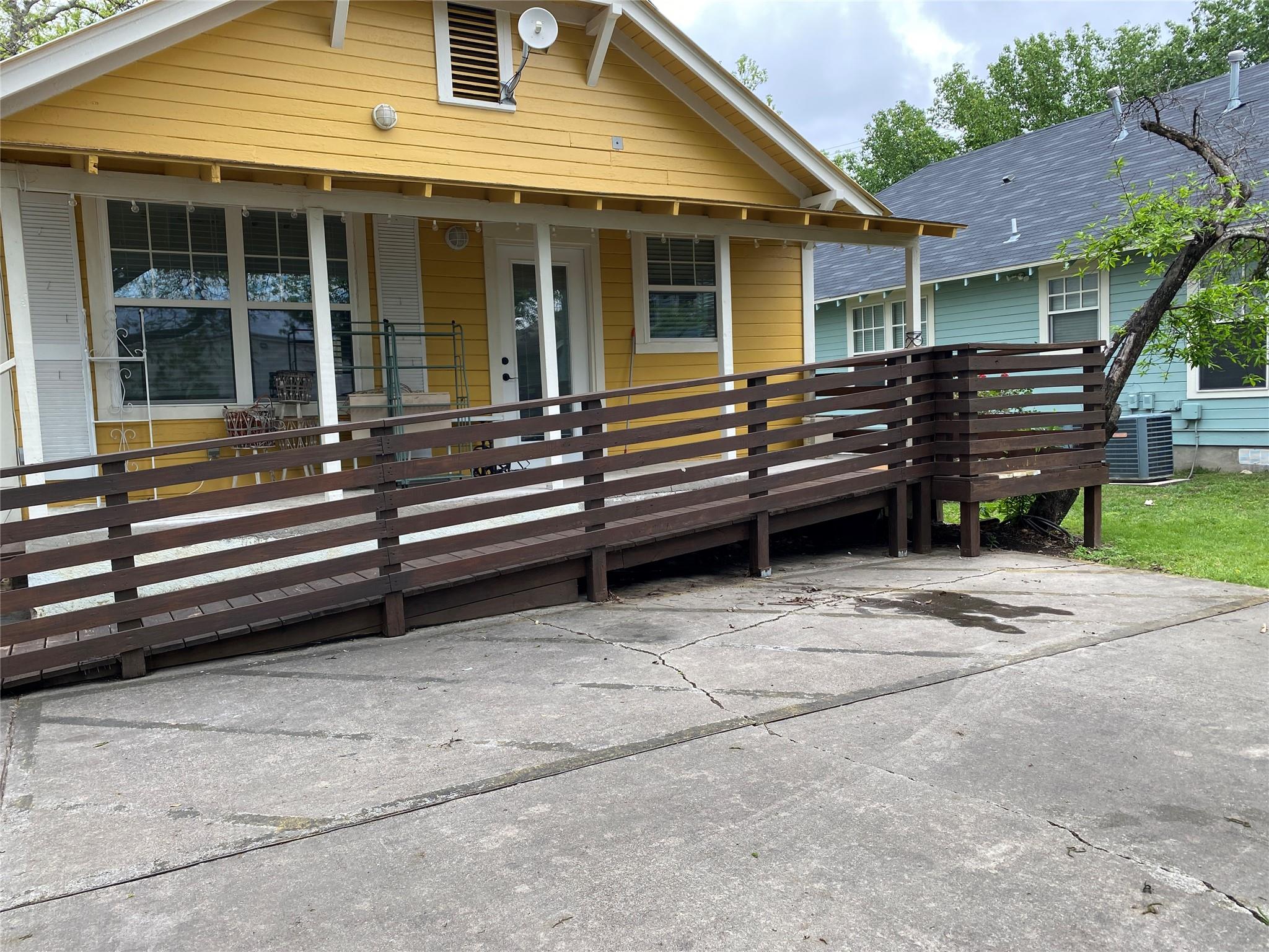 1005 S Rock Street Georgetown TX 78626