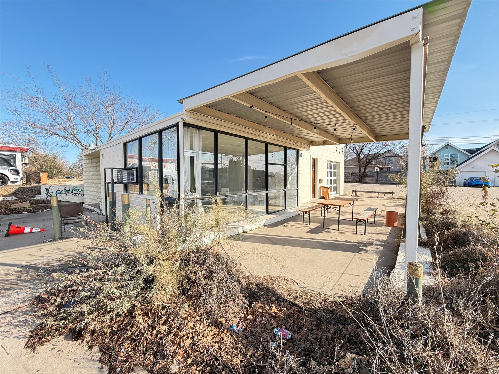 1901 E 12th Street Austin TX 78702