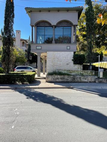 1529 Barton Springs Road Austin TX 78704