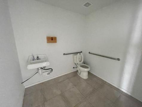 1427 N Austin Street Seguin TX 78155