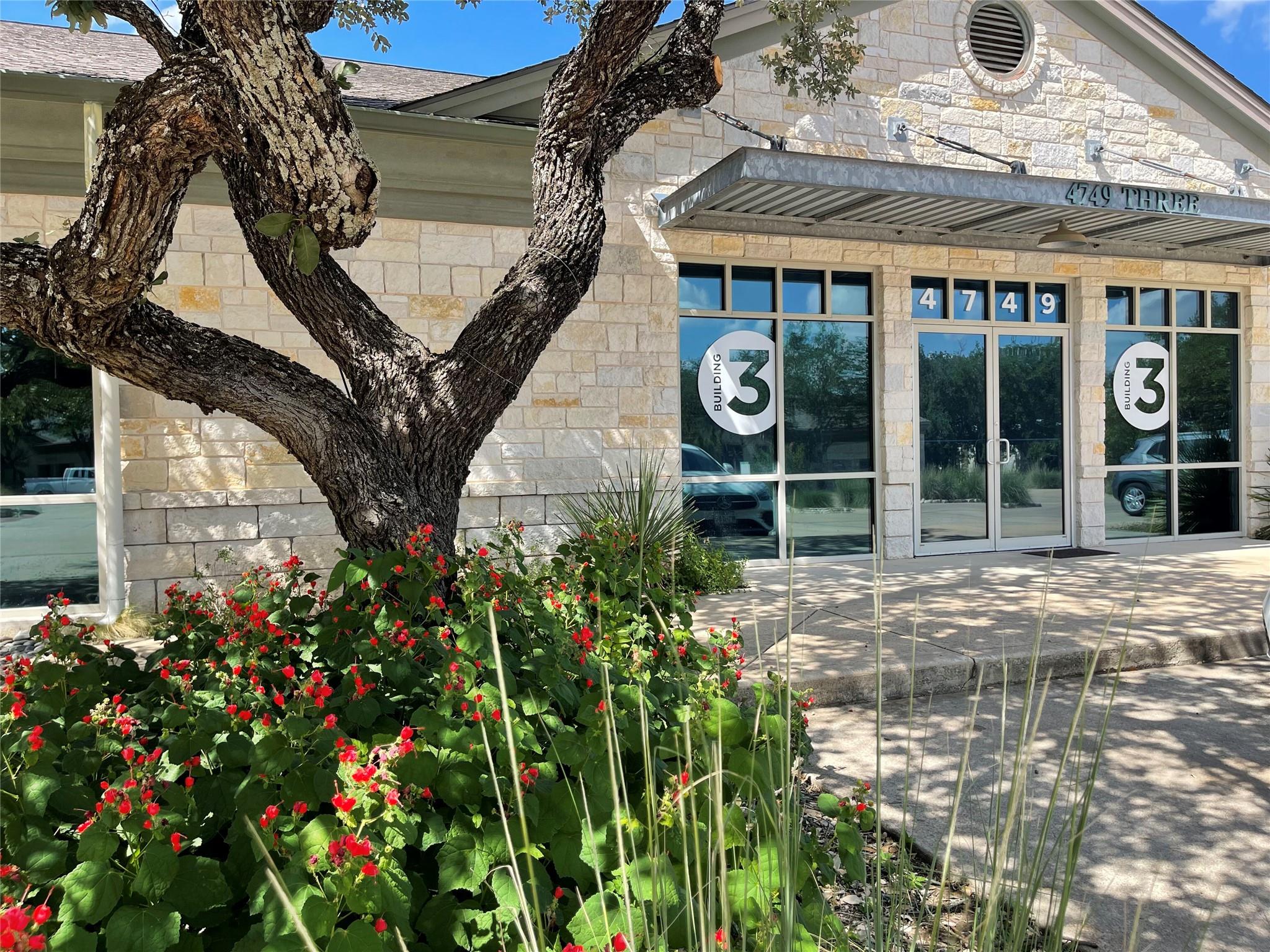 4749 Williams Drive Georgetown TX 78633
