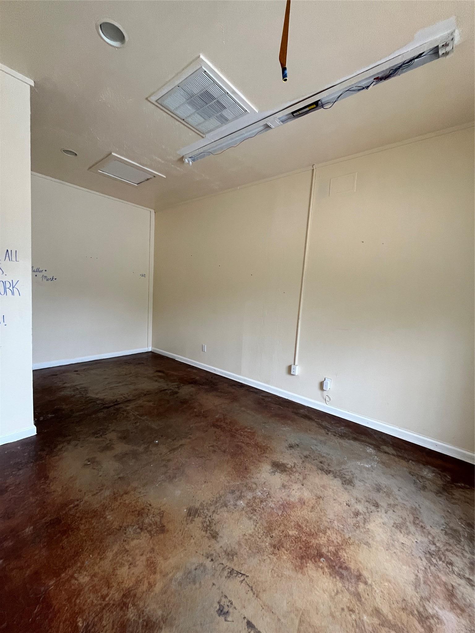 513 Thompson Lane Austin TX 78742