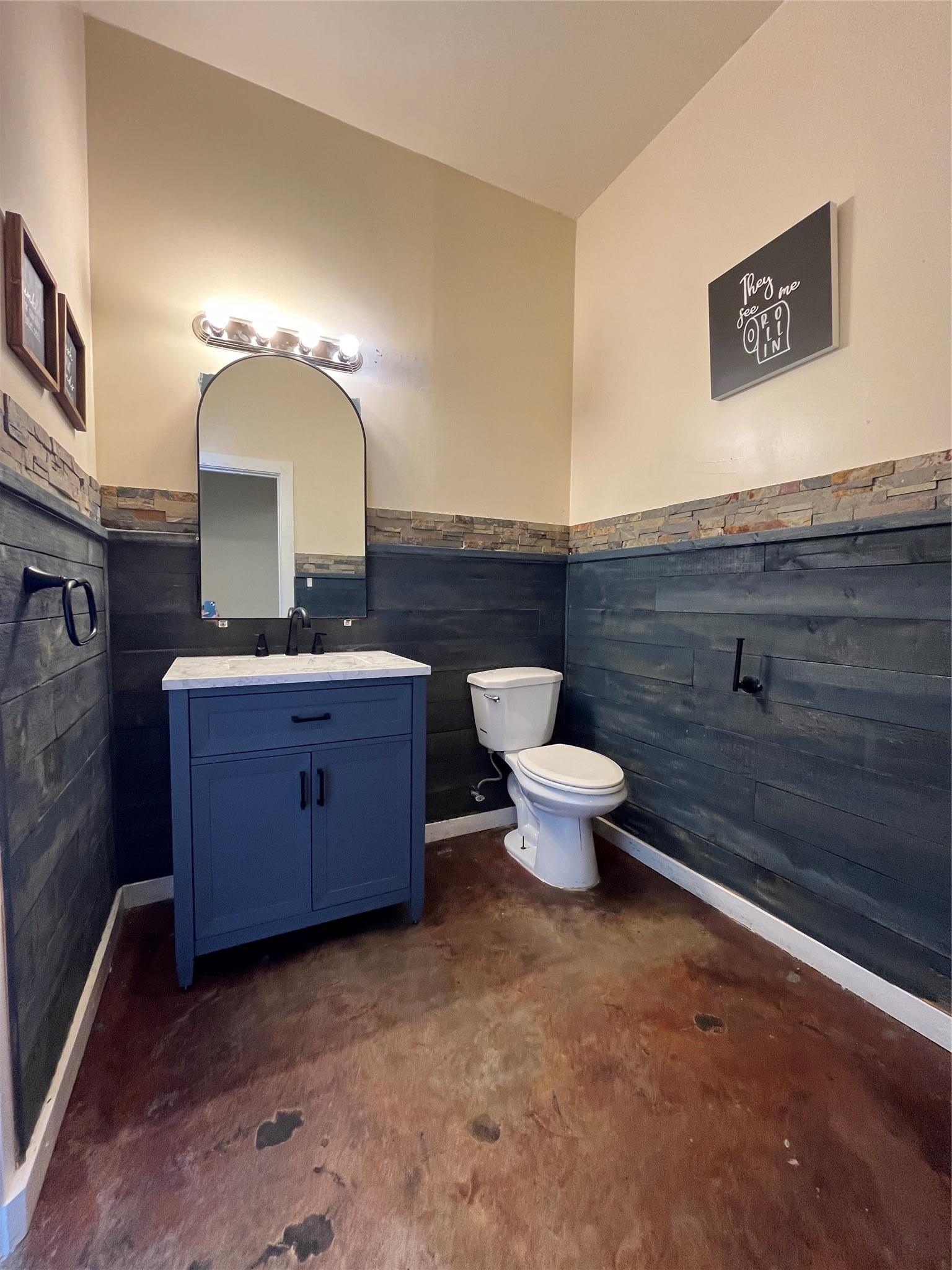 513 Thompson Lane Austin TX 78742