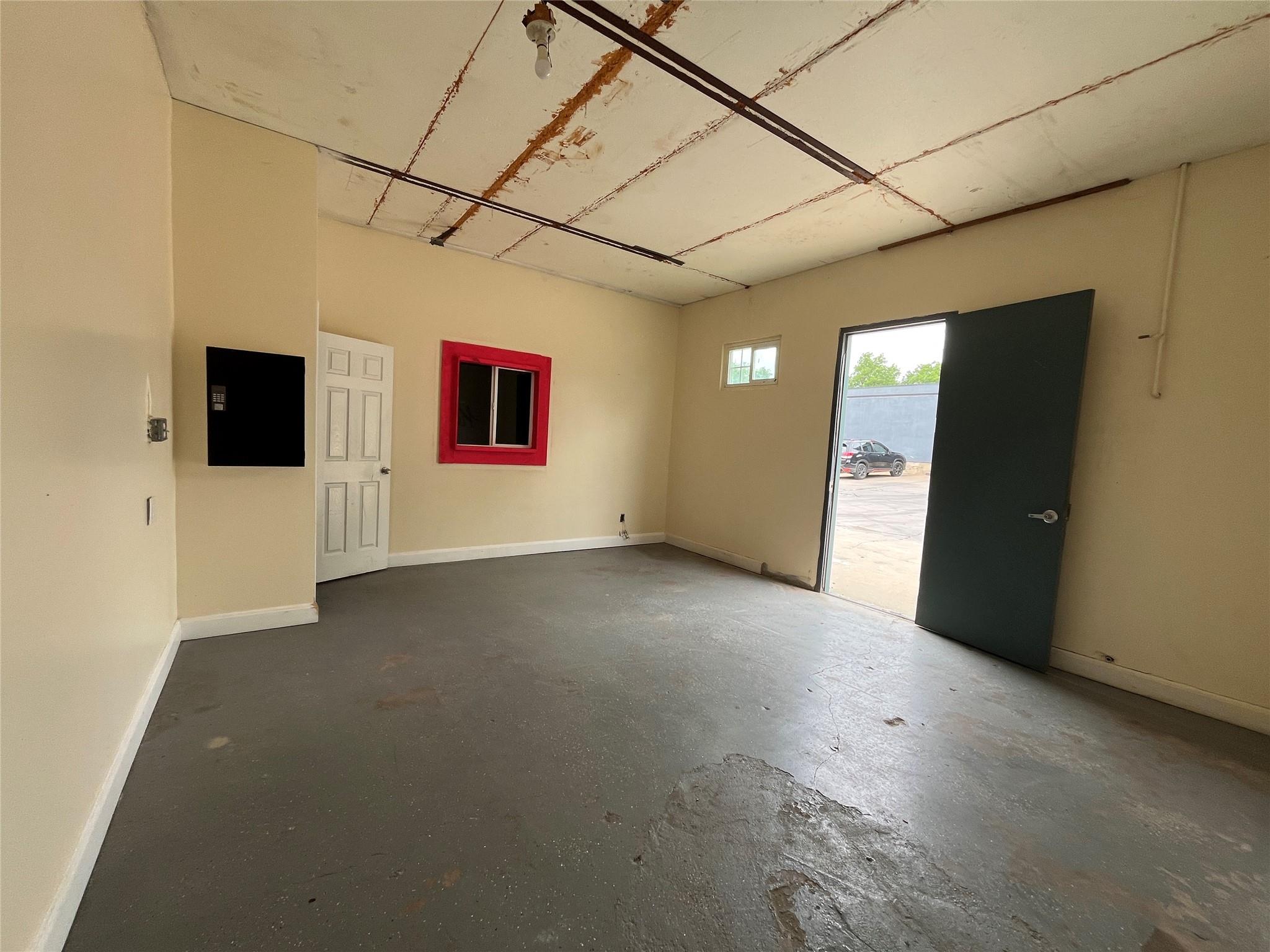 513 Thompson Lane Austin TX 78742
