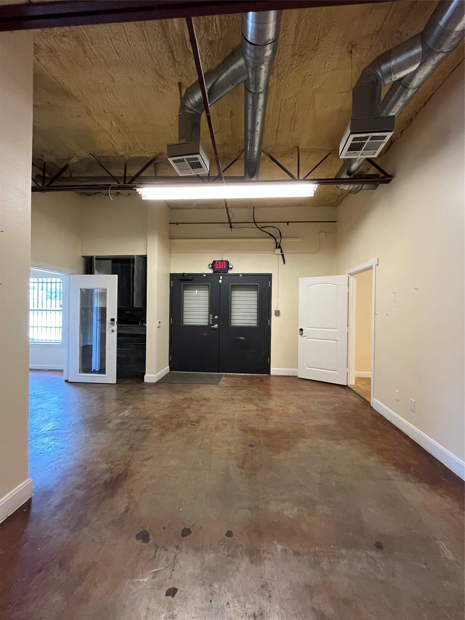 513 Thompson Lane Austin TX 78742