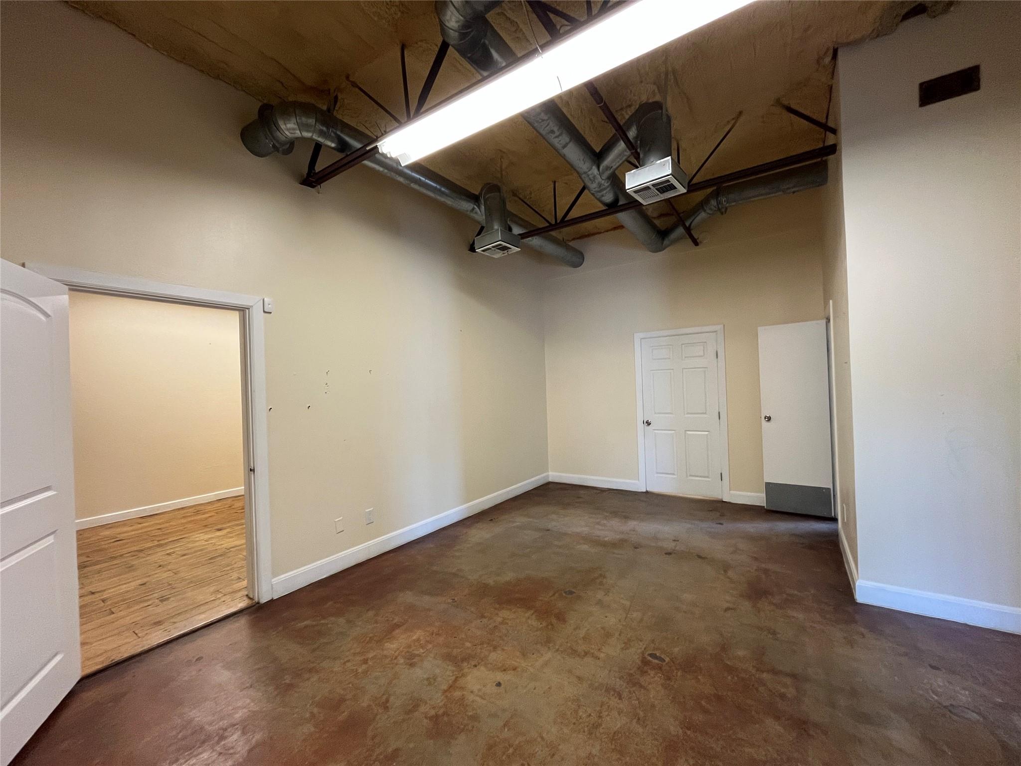 513 Thompson Lane Austin TX 78742