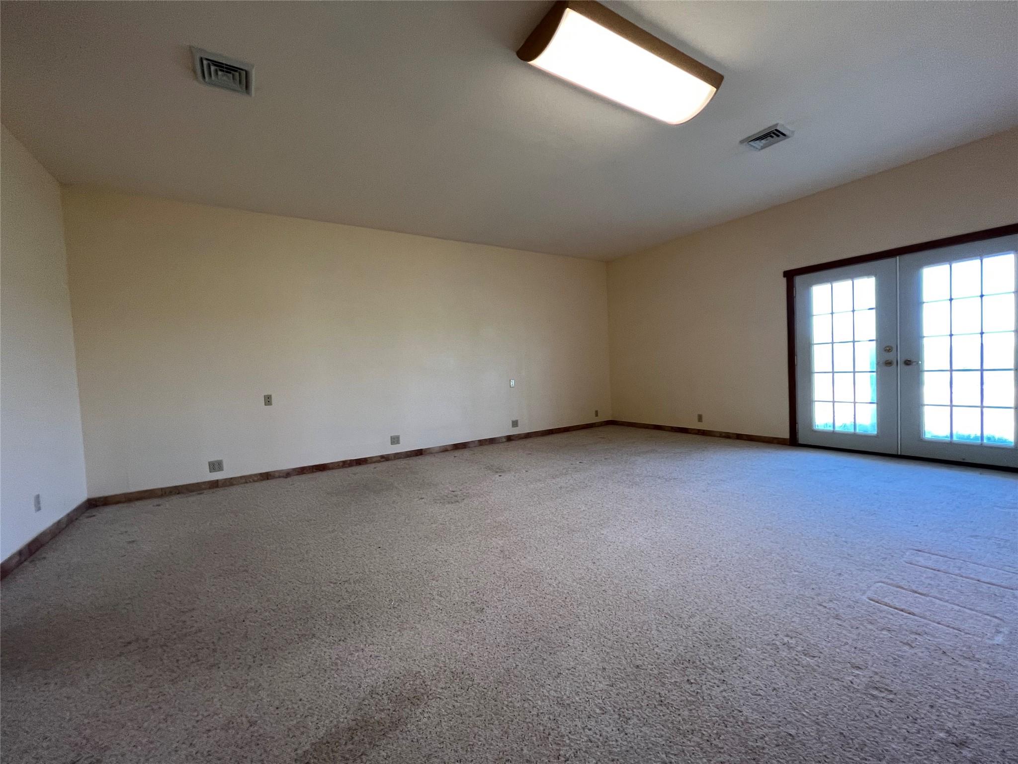 333 County Road 497 Taylor TX 76574