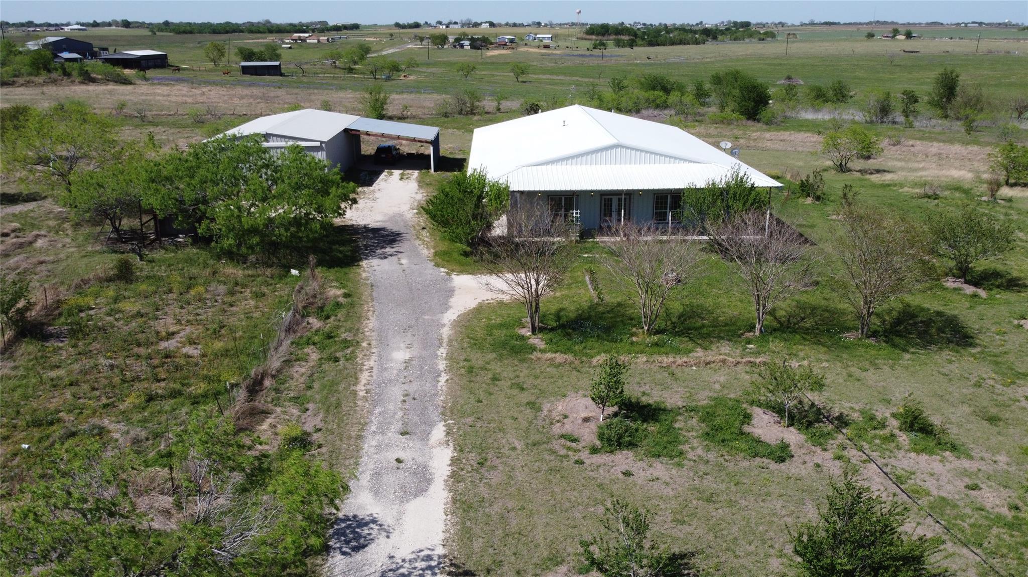 333 County Road 497 Taylor TX 76574