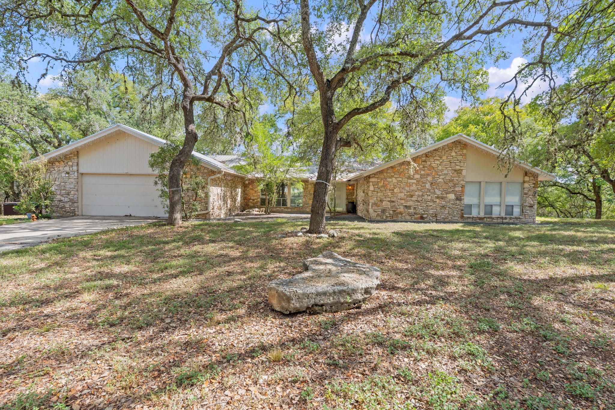 110 Hillsedge Road Wimberley TX 78676