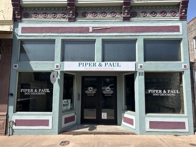 111 N Main Street Taylor TX 76574