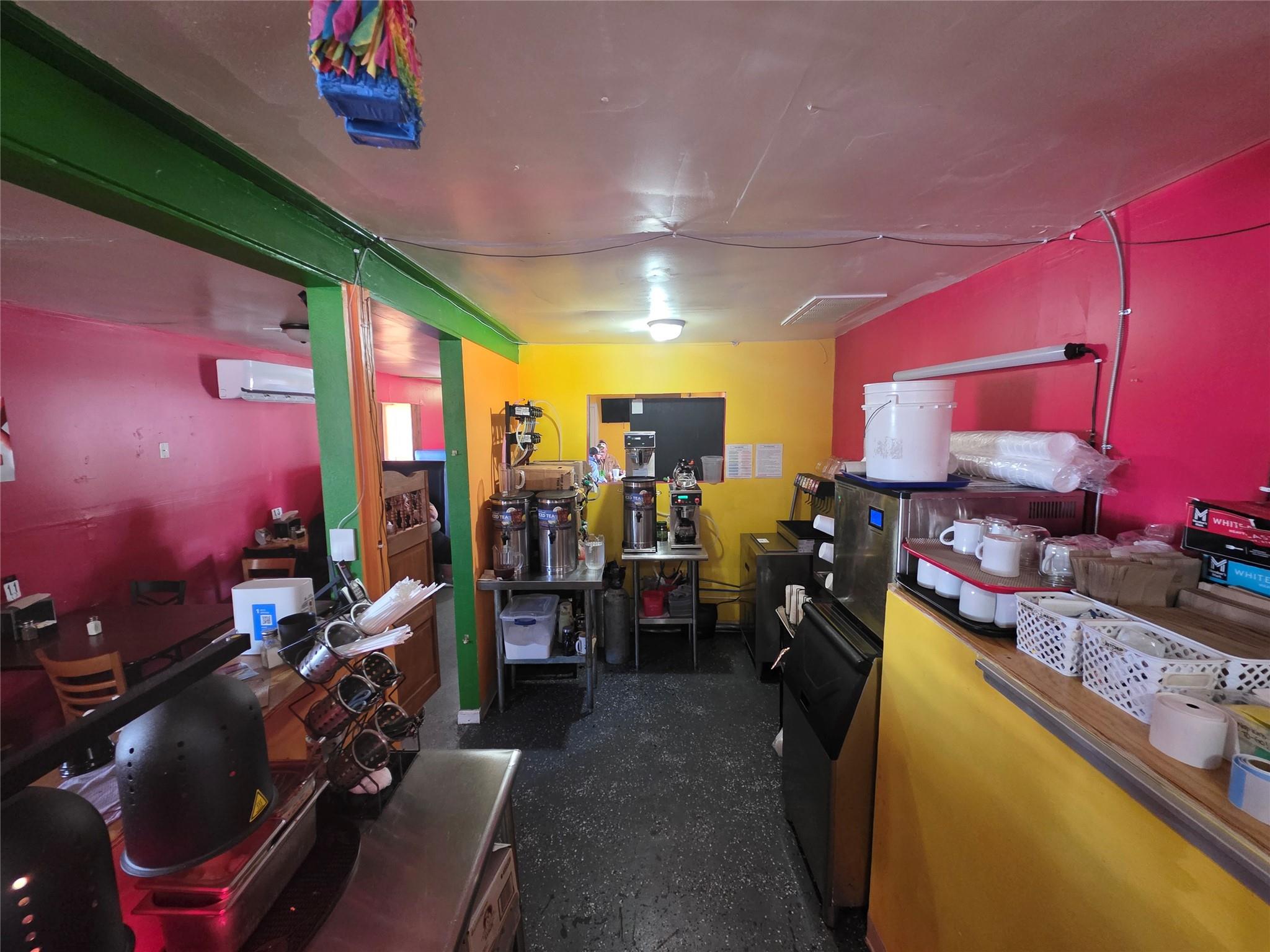 405 S Main Street S Taylor TX 76574