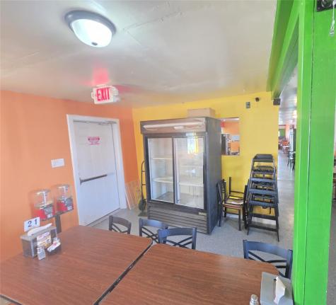 405 S Main Street S Taylor TX 76574