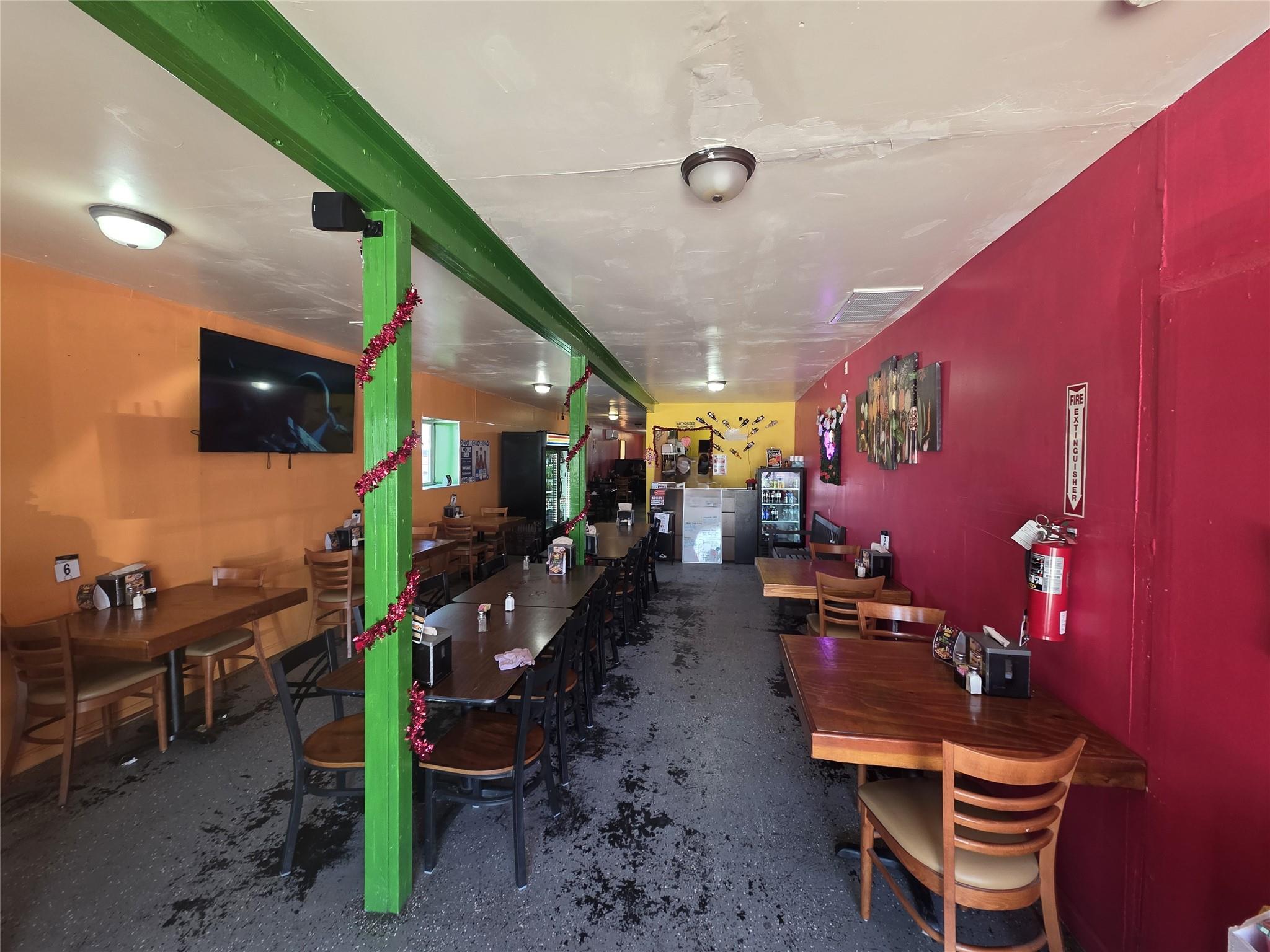 405 S Main Street S Taylor TX 76574