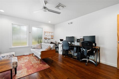 502 Thompson Lane Austin TX 78742