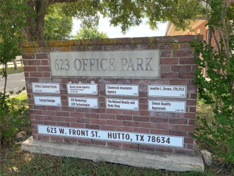 623 W Front Street Hutto TX 78634