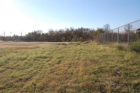 621 N Commerce Street Lockhart TX 78644