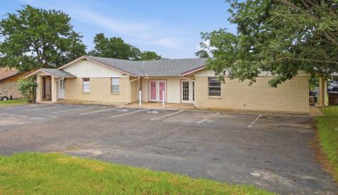 1305 S Mays Street Round Rock TX 78664
