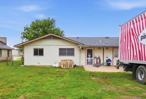1305 S Mays Street Round Rock TX 78664