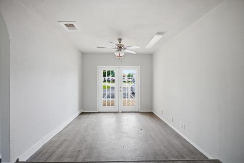 1305 S Mays Street Round Rock TX 78664