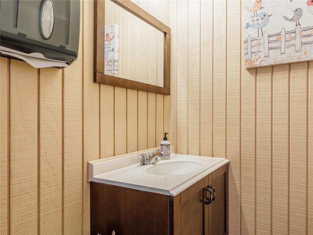 744 Fm 609 La Grange TX 78945
