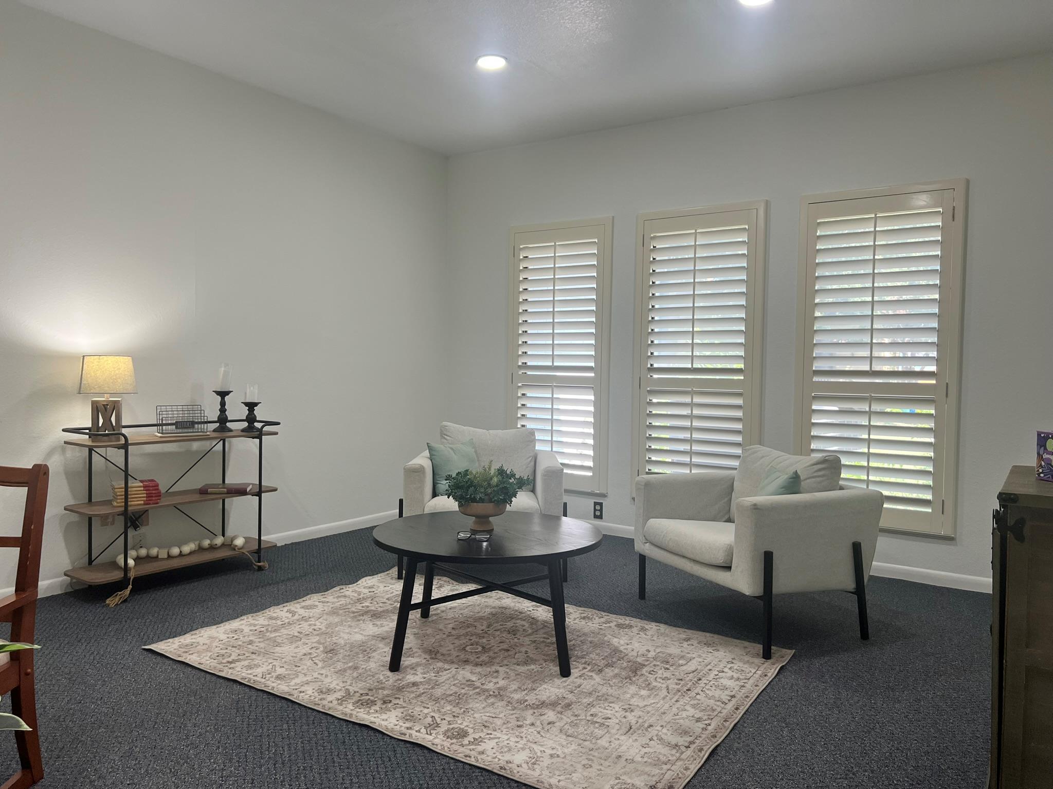 700 N Main Street Taylor TX 76574