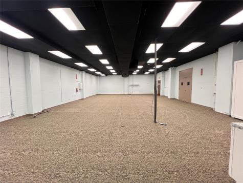 211 W 3rd Street Taylor TX 76574