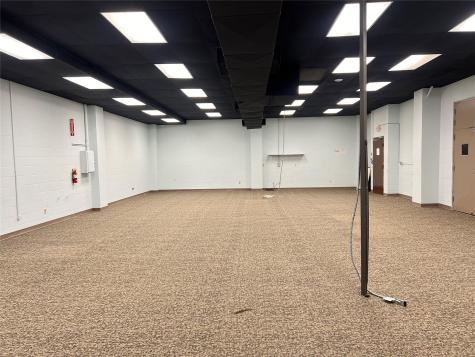 211 W 3rd Street Taylor TX 76574