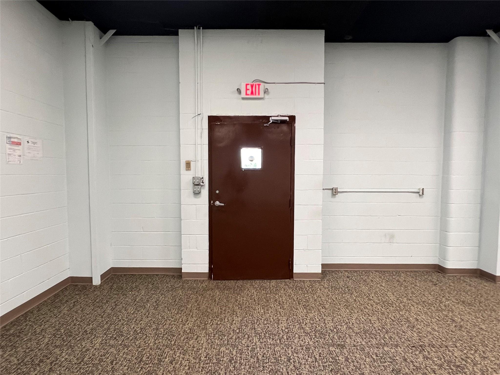 211 W 3rd Street Taylor TX 76574