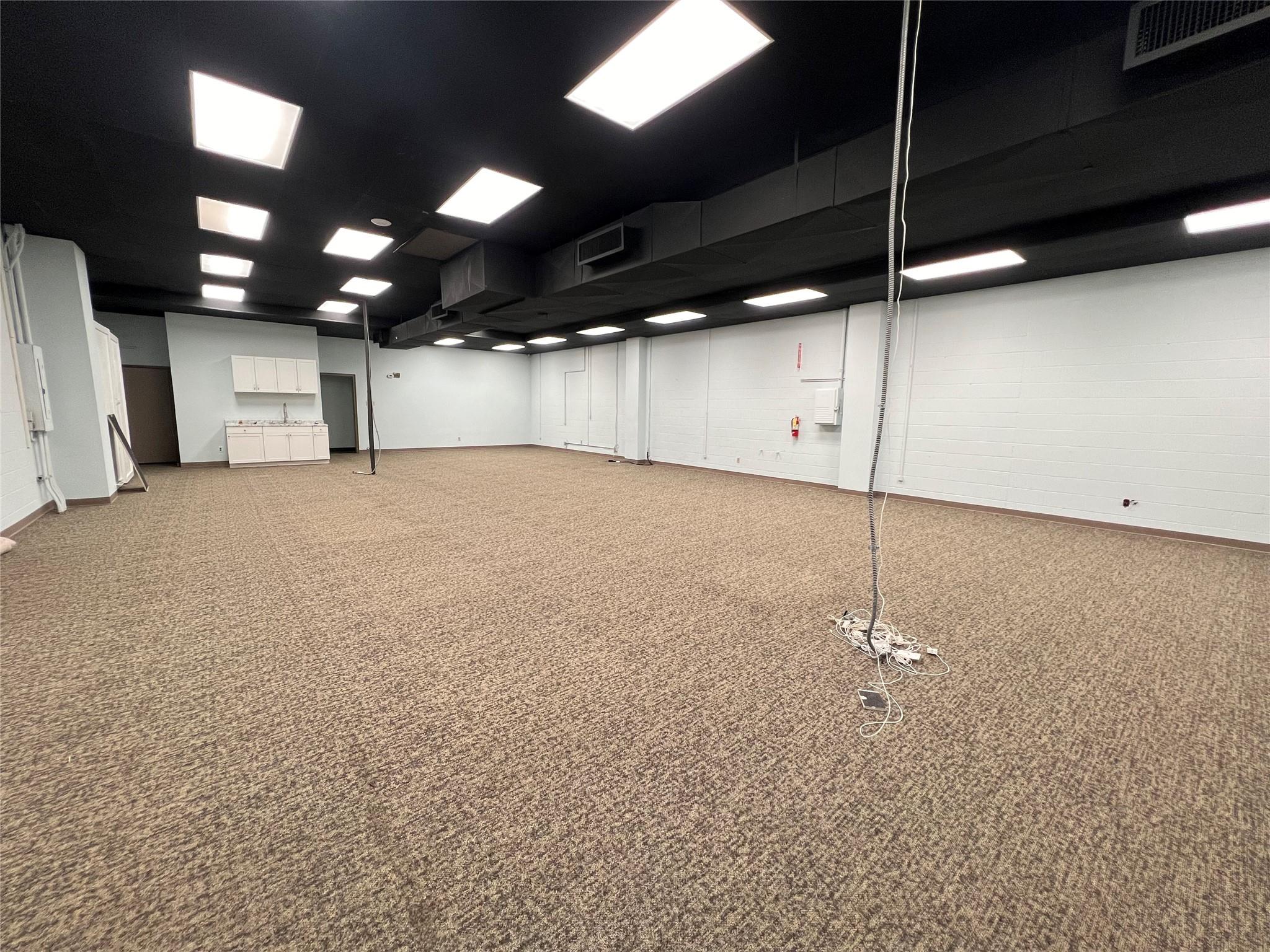 211 W 3rd Street Taylor TX 76574