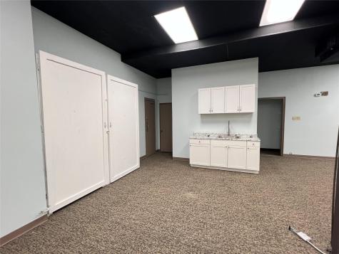 211 W 3rd Street Taylor TX 76574