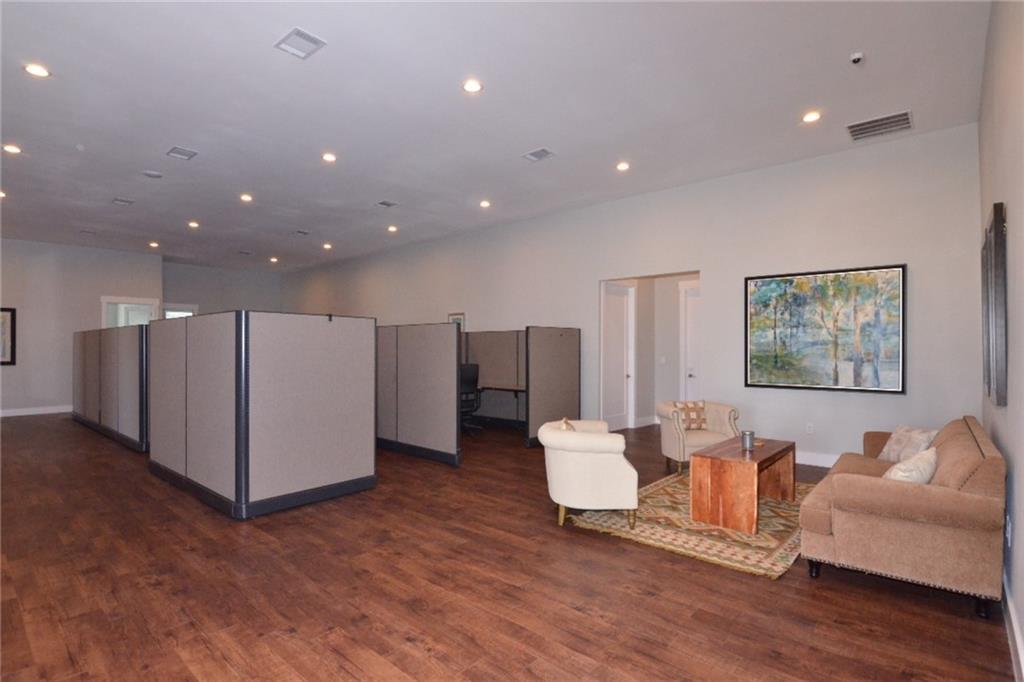 2440 E Highway 290 Highway Dripping Springs TX 78620