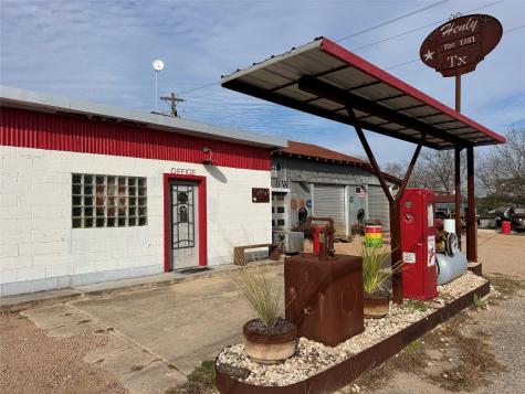 7080 W Highway 290 Dripping Springs TX 78620