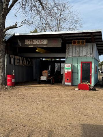 7080 W Highway 290 Dripping Springs TX 78620
