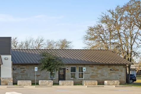 1417 W State Highway 71 La Grange TX 78945