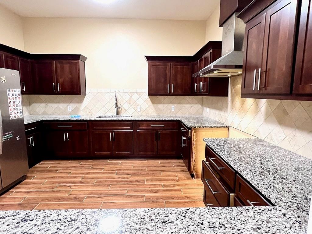 1417 W State Highway 71 La Grange TX 78945