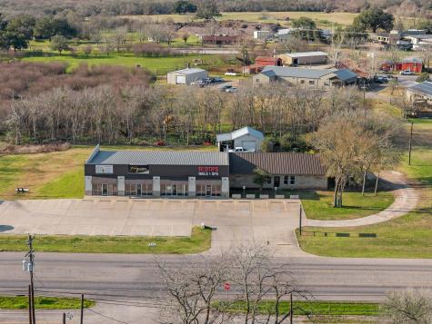 1417 W State Highway 71 La Grange TX 78945