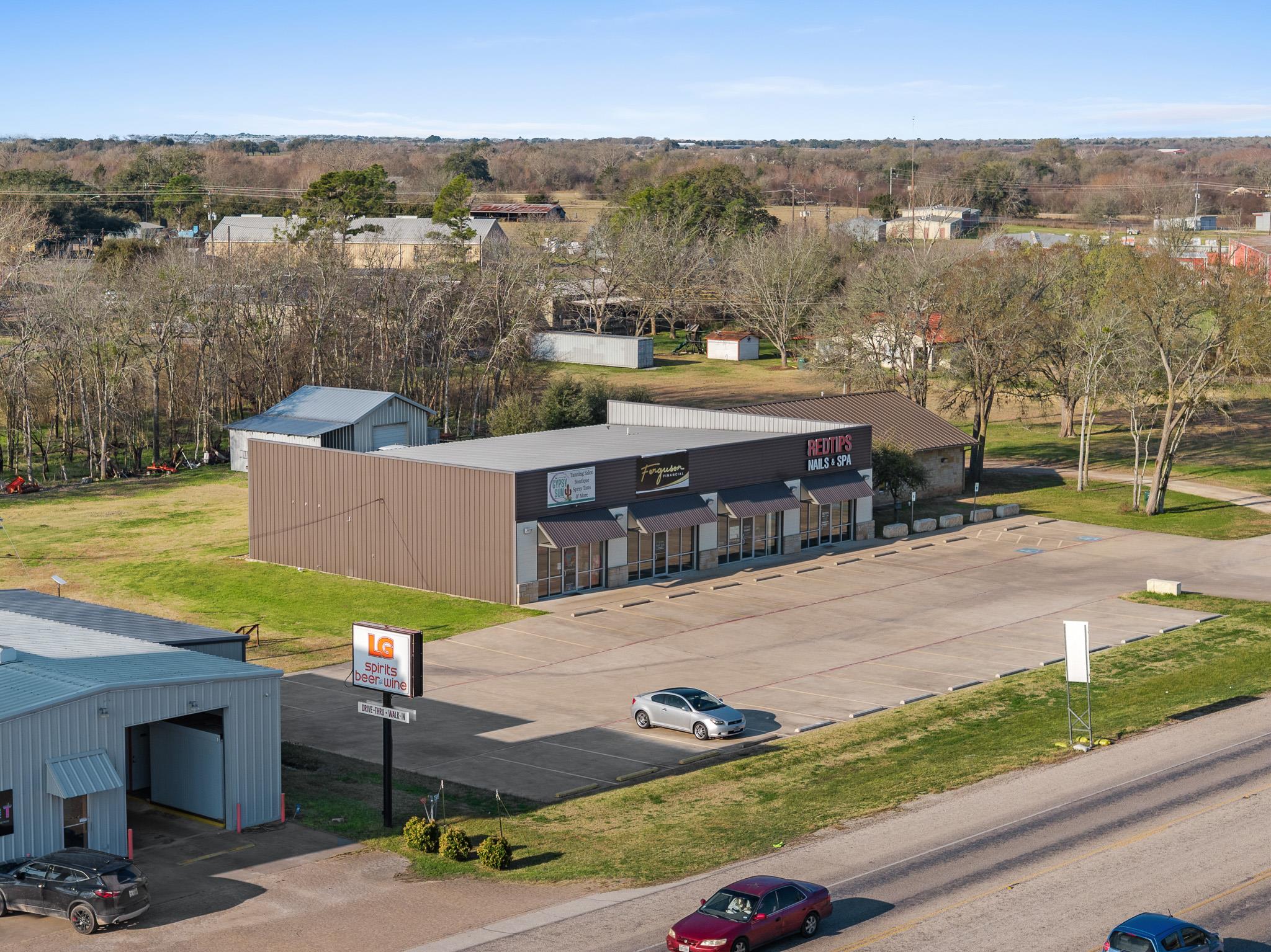 1417 W State Highway 71 La Grange TX 78945