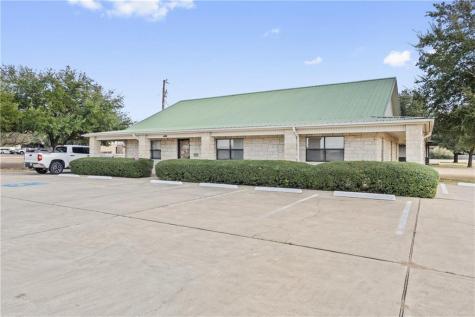 409 Mallard Lane Taylor TX 76574