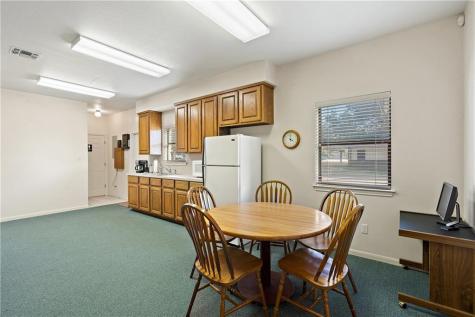 409 Mallard Lane Taylor TX 76574