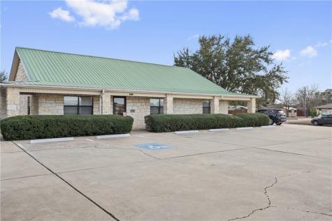409 Mallard Lane Taylor TX 76574